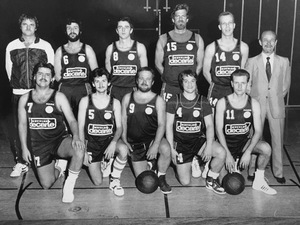 L'équipe masculine d'Hélios dans les années 80